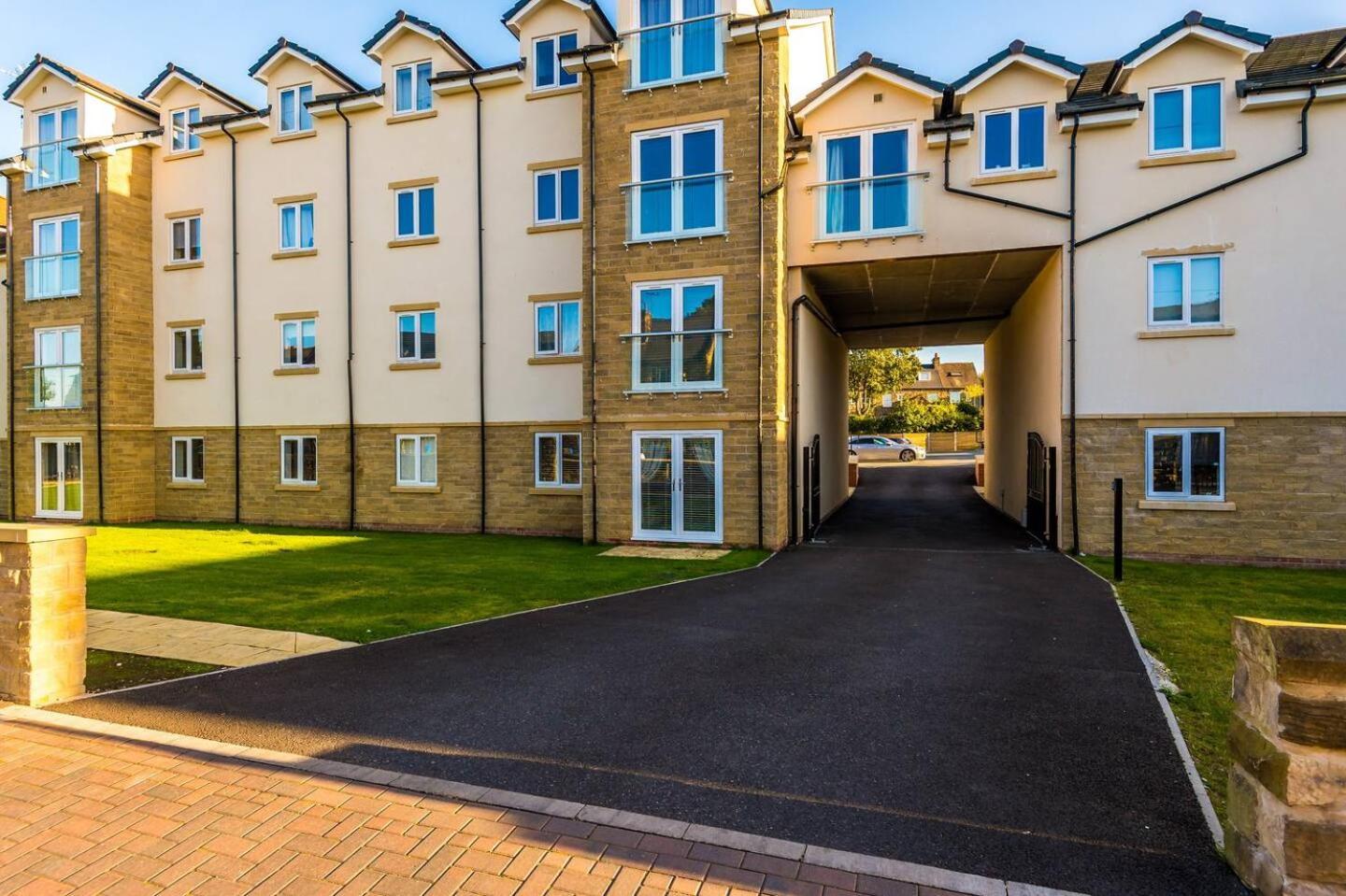 Stunning 2Bedroom 2Bathroom Apt With Parking Space Sheffield Exterior photo