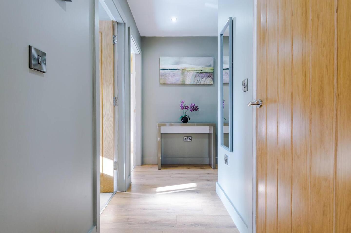 Stunning 2Bedroom 2Bathroom Apt With Parking Space Sheffield Exterior photo