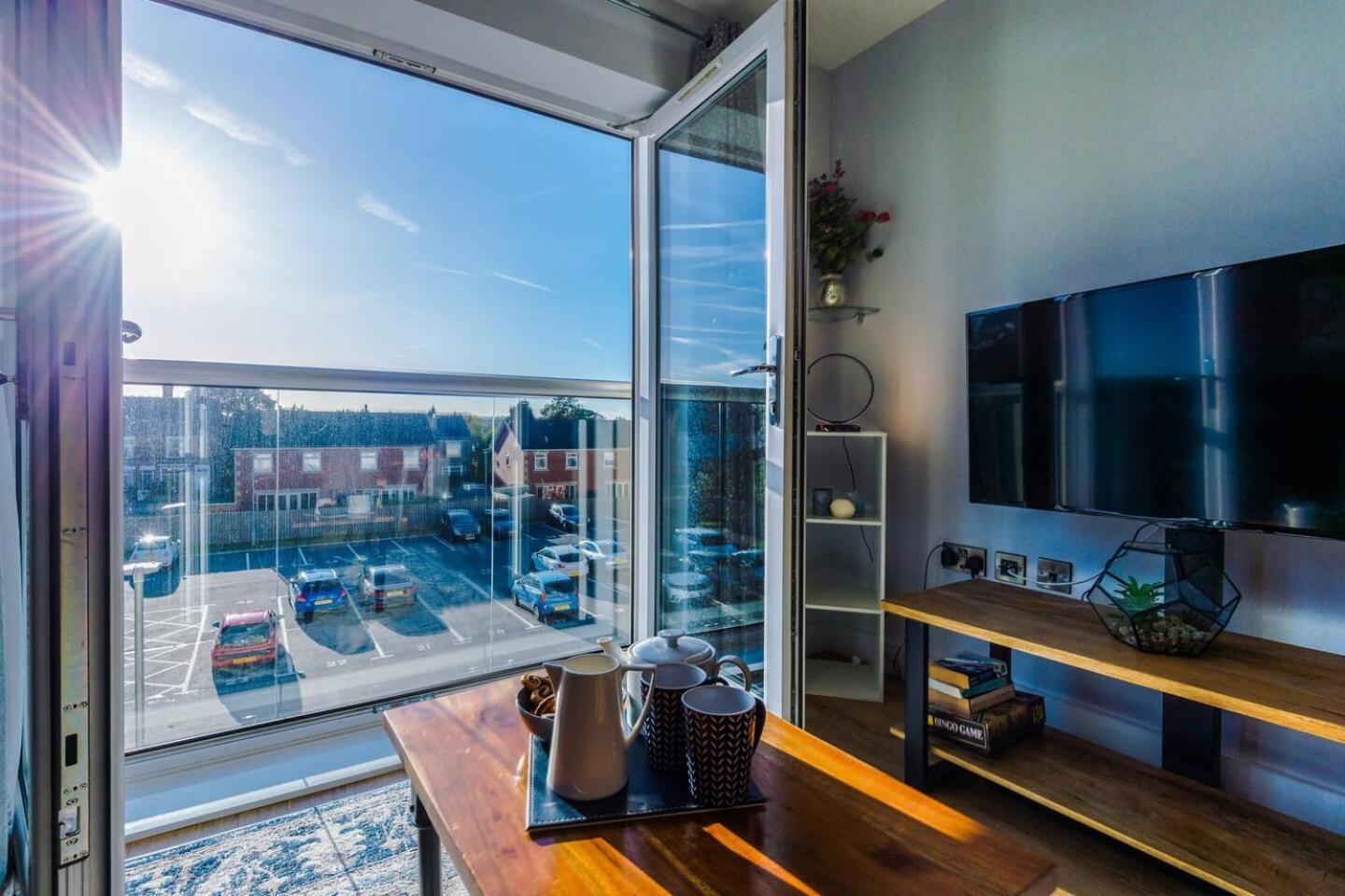 Stunning 2Bedroom 2Bathroom Apt With Parking Space Sheffield Exterior photo